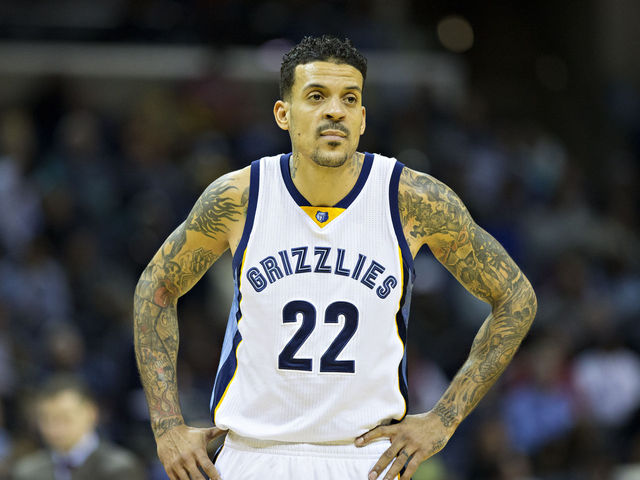 Barnes planned to rejoin Clippers until they re-signed Johnson