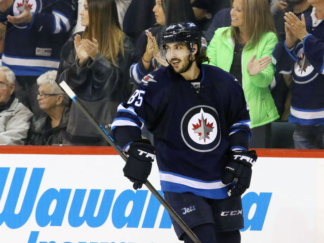 Jets sign Perreault to 4-year, $16.5M contract extension