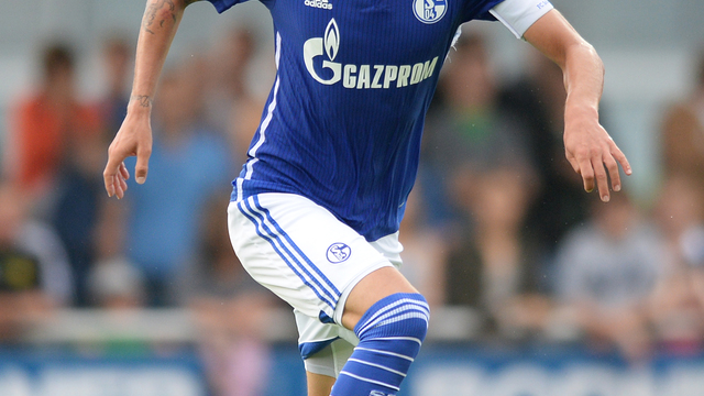 Russia mulls granting citizenship to German midfielder Roman Neustadter