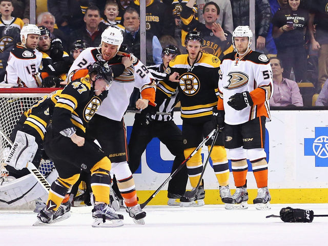 Ducks' Stewart calls out Bruins announcer for on-air attack of character