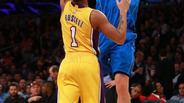 VIDEO: Dirk Nowitzki gets respect from Kobe Bryant after hitting game-winner