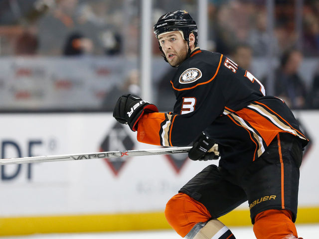 Report: Ducks waive Stoner, set to clear cap space