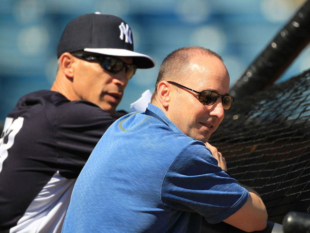 Report: Yankees, Mets trying to deal veterans to clear payroll
