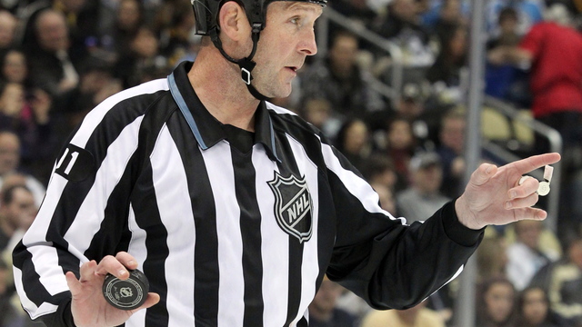 Report: Linesman Henderson released from hospital after Wideman collision