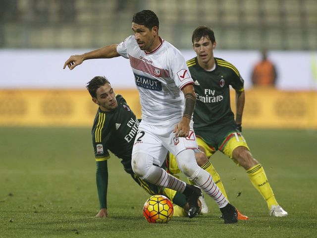 Atalanta signs Borriello from Carpi