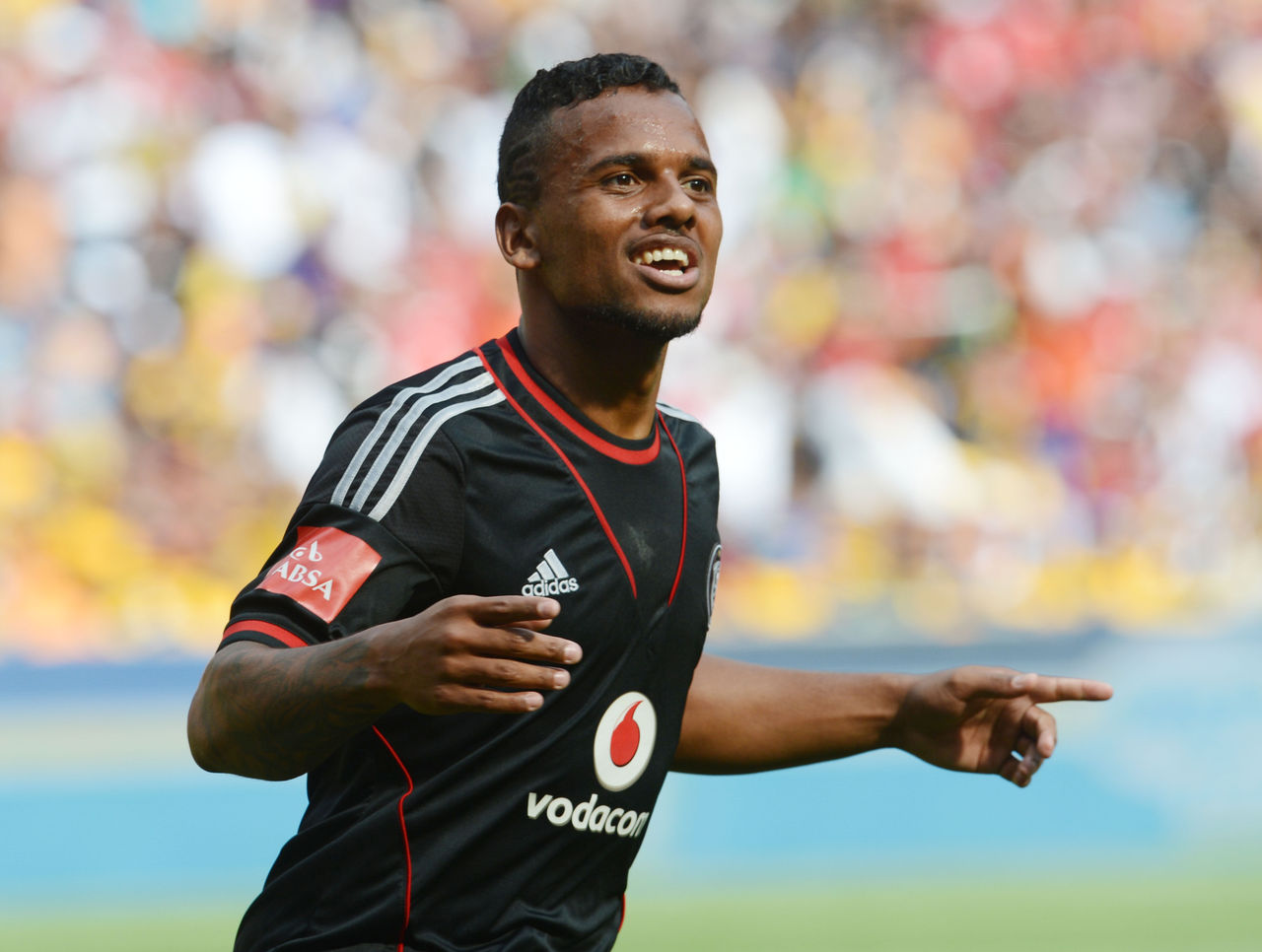 ORLANDO PIRATES SIGNS A NEW STRIKER 