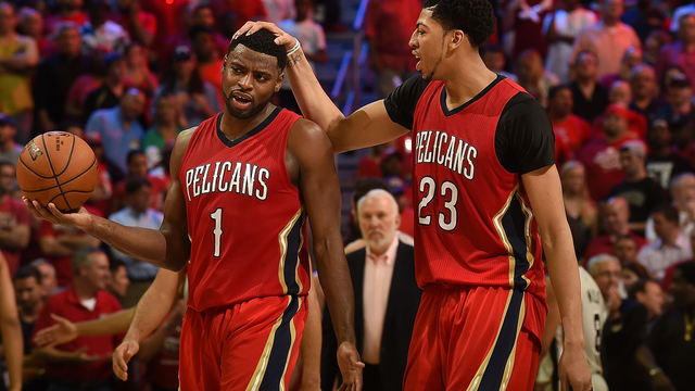 Anthony Davis, Tyreke Evans ruled out vs. Kings