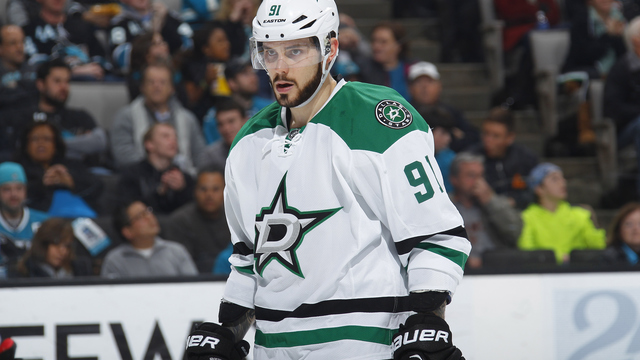 Tyler Seguin surpasses 100 goals with Stars
