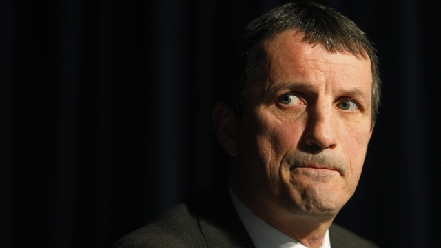 Ex-Canadiens coach Carbonneau critical of management's inactivity during slump