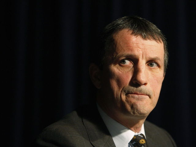 Ex-Canadiens coach Carbonneau critical of management's inactivity during slump