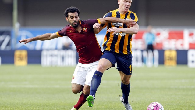 Udinese signs Emil Hallfredsson after emotional Hellas Verona farewell