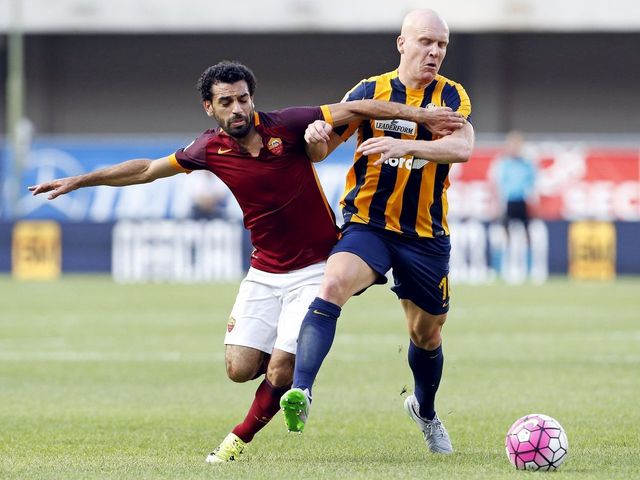 Udinese signs Emil Hallfredsson after emotional Hellas Verona farewell