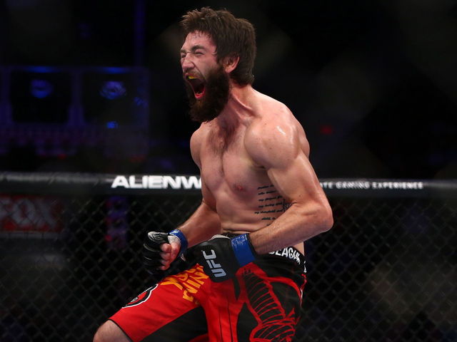 Barberena wins decision to hand Alves first loss