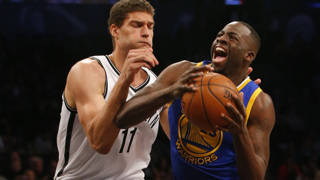 VIDEO: Draymond Green tosses up ugly brick
