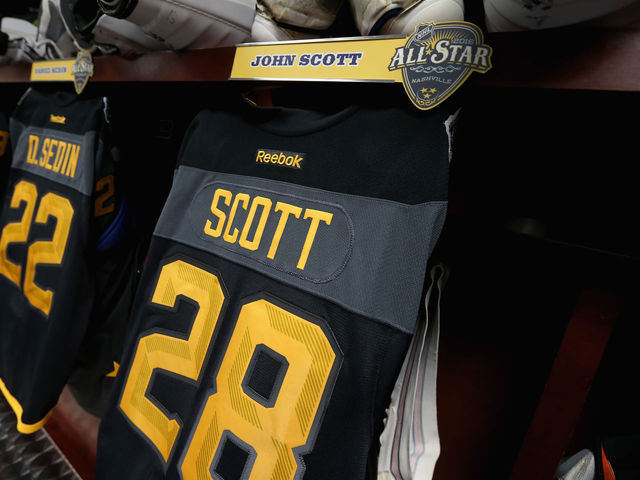 Twitter erupts after John Scott scores in All-Star debut