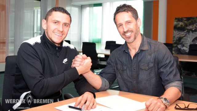 Werder Bremen signs Milos Veljkovic on loan from Tottenham