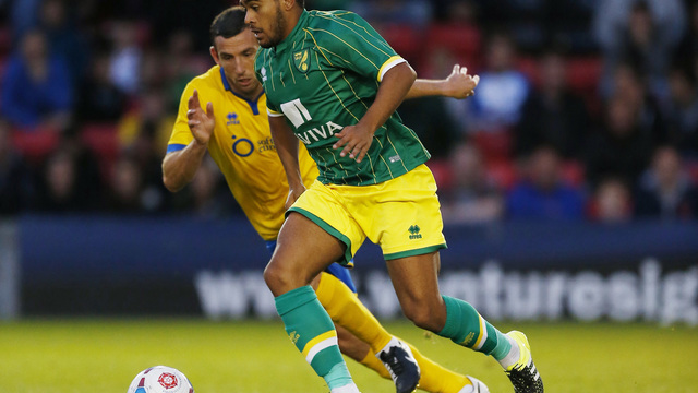 Norwich City's Louis Thompson rejoins Swindon on loan