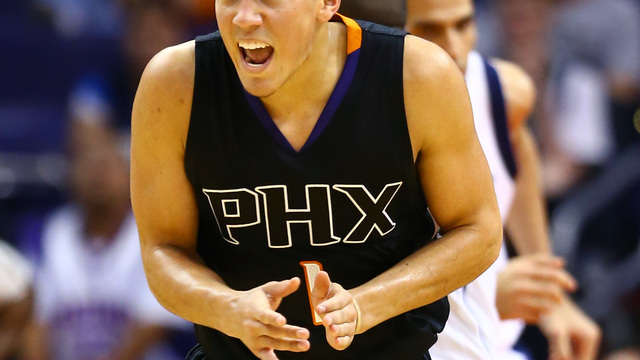 Suns' Booker sits vs. Clippers with toe sprain