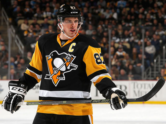 VIDEO: Crosby's beautiful solo effort pushes point streak to 10 games