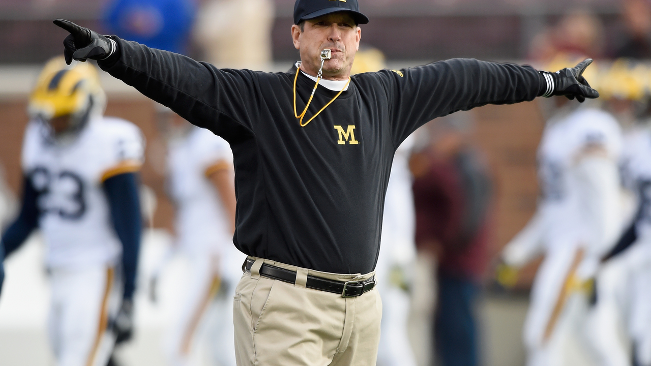 Michigan offers scholarship to 8th-grade QB | theScore