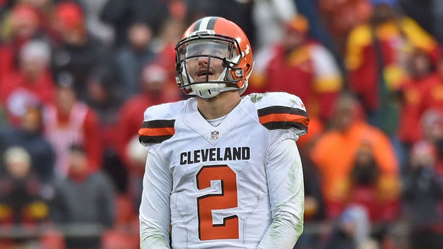 Report: Manziel living with Josh Gordon, not Von Miller