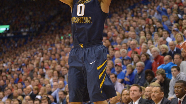 West Virginia's Jaysean Paige sprained ankle against Texas
