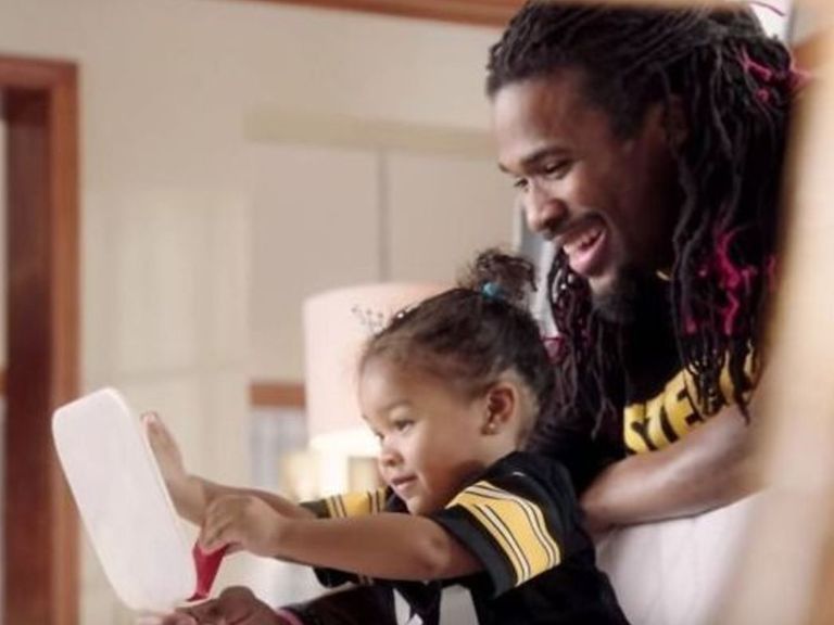 VIDEO: DeAngelo Williams does his daughter's hair in Pantene ad ...