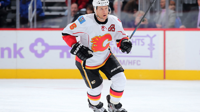 Wideman diagnosed with concussion after incident with linesman, Salomaki