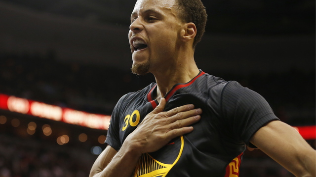 VIDEO: Curry drains 7 threes in 1st quarter vs. Wizards