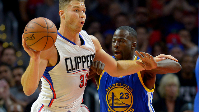 PHOTO: Blake Griffin's surgically repaired hand is extremely swollen