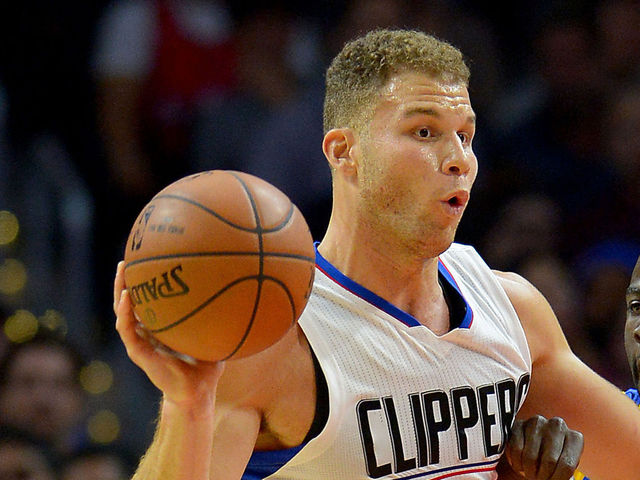 PHOTO: Blake Griffin's surgically repaired hand is extremely swollen