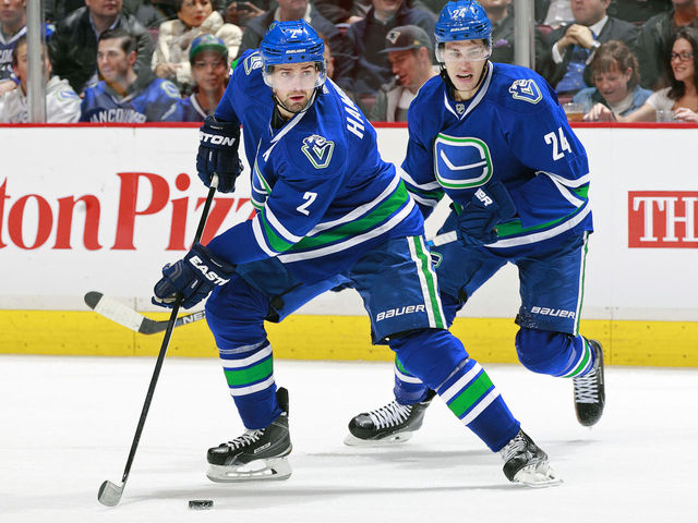 Hamhuis lands in Dallas on 2-year deal worth reported $7.5M