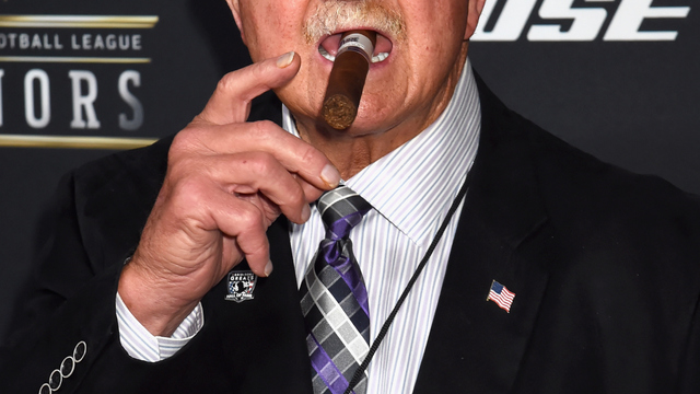 PHOTOS: NFL stars, celebrities gather at NFL Honors