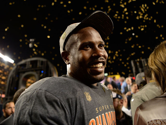 Von Miller trolls Panthers with Crying Jordan, invites Future to team after-party