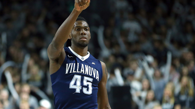 AP Poll: Villanova climbs to No. 1, North Carolina drops to No. 9