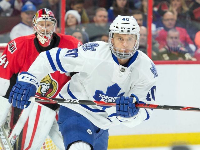Maple Leafs' Grabner surprised his old billet family with Super Bowl tickets