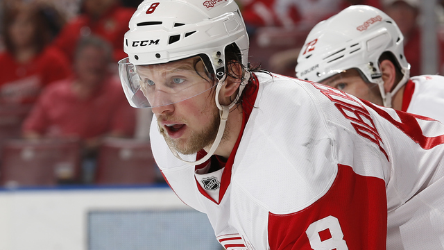 Red Wings' Abdelkader lands high hit on Panthers' Barkov