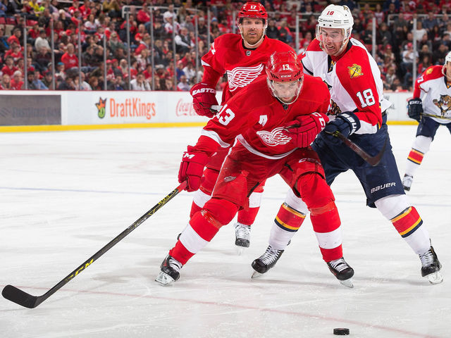 VIDEO: Datsyuk scores 2 quick goals to subdue Panthers