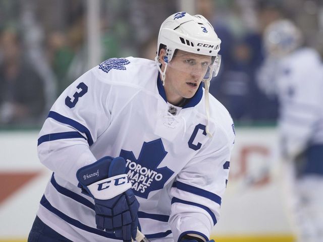 Maple Leafs trade Dion Phaneuf to Senators in 9-player deal