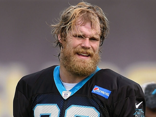 Panthers' Olsen confirms broken foot vs. Bills