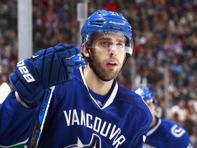 Canucks lose Sutter, Edler to significant injuries