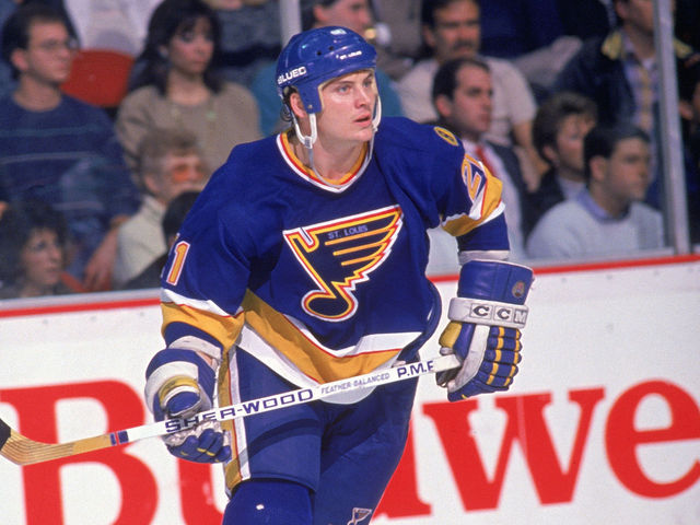 Ex-NHLer Todd Ewen's brain doesn't reveal traces of CTE