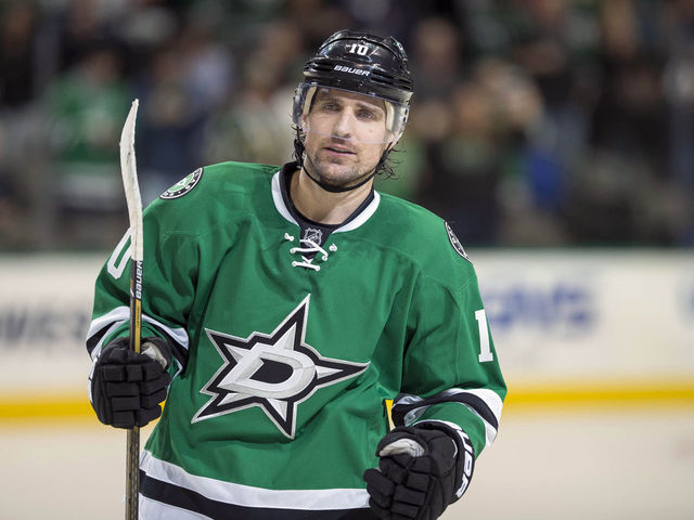 Stars' Sharp discusses former team ahead of Chicago return