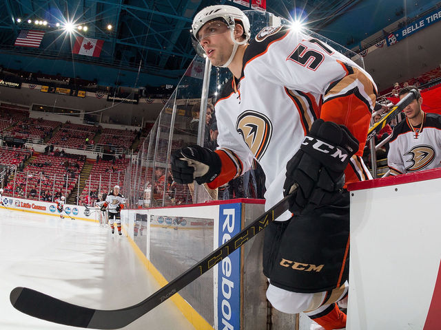 Blues sign Perron to 2-year, $7.5M deal