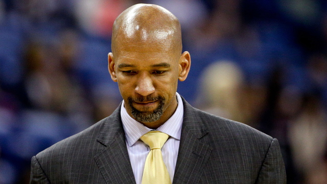 Thunder hold moment of silence for assistant Williams' wife