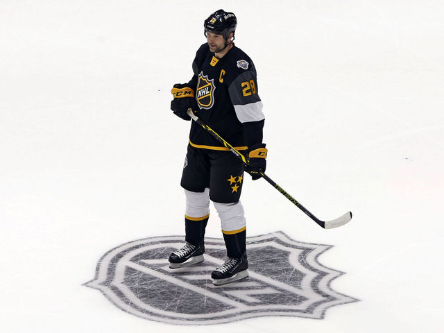 'MVP' chants greet John Scott in 1st action since NHL All-Star Game