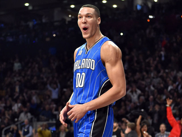 VIDEO: Aaron Gordon unleashes insane two-handed windmill on Lakers