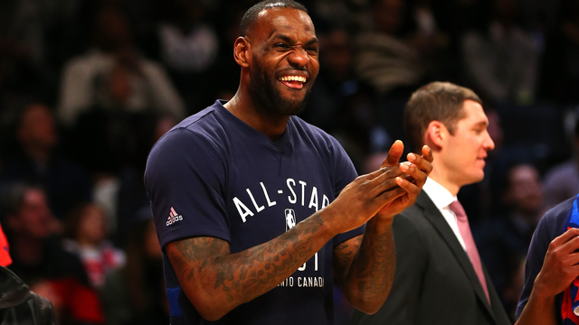 VIDEO: LeBron crashes Kobe's halftime interview | theScore