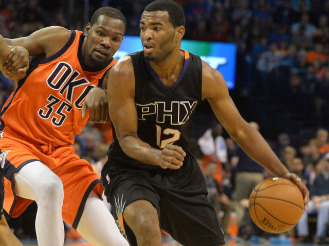 Suns' Warren to miss game vs. 76ers with illness