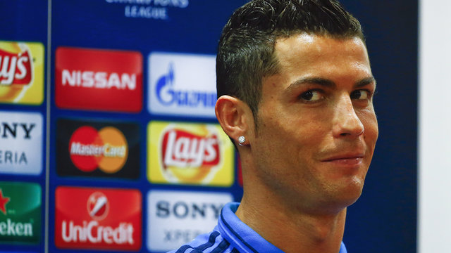 VIDEO: Cristiano Ronaldo walks out of press conference ahead of Roma clash